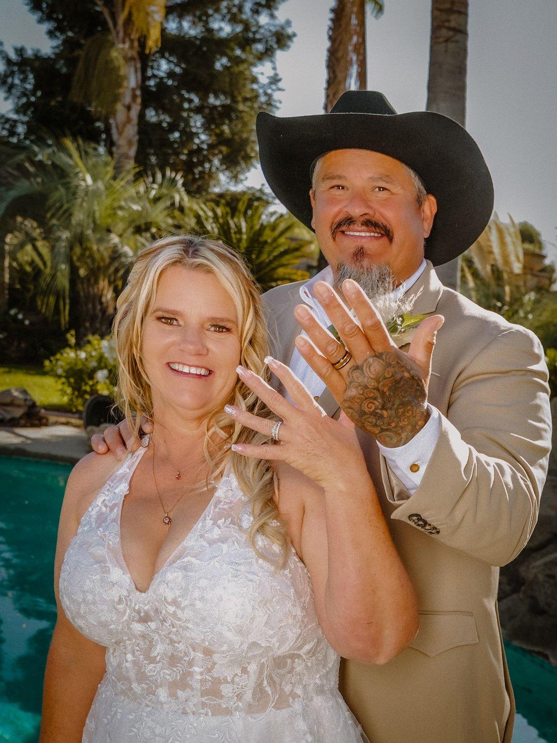 carousel-hero-element image-16