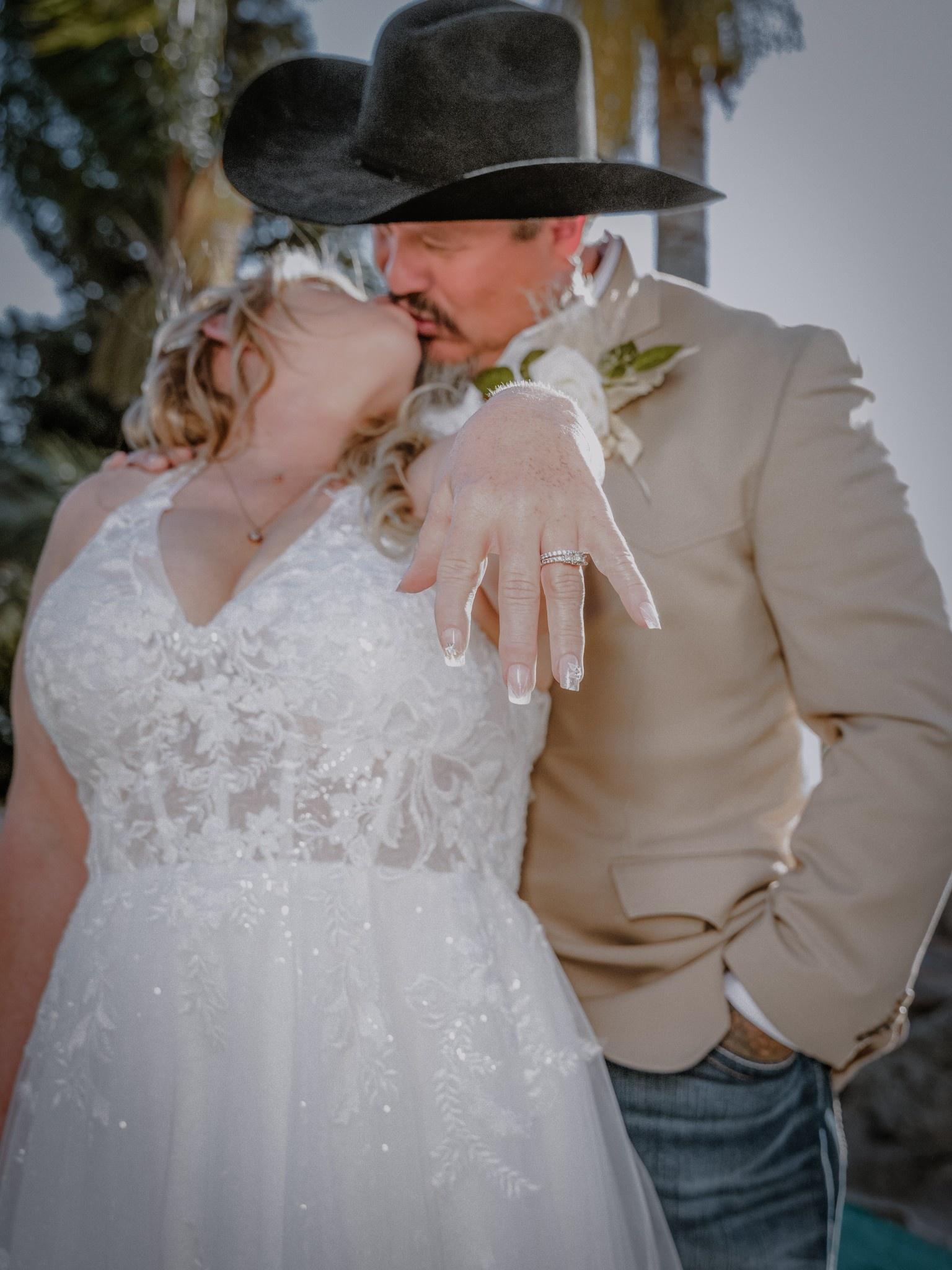 carousel-hero-element image-3